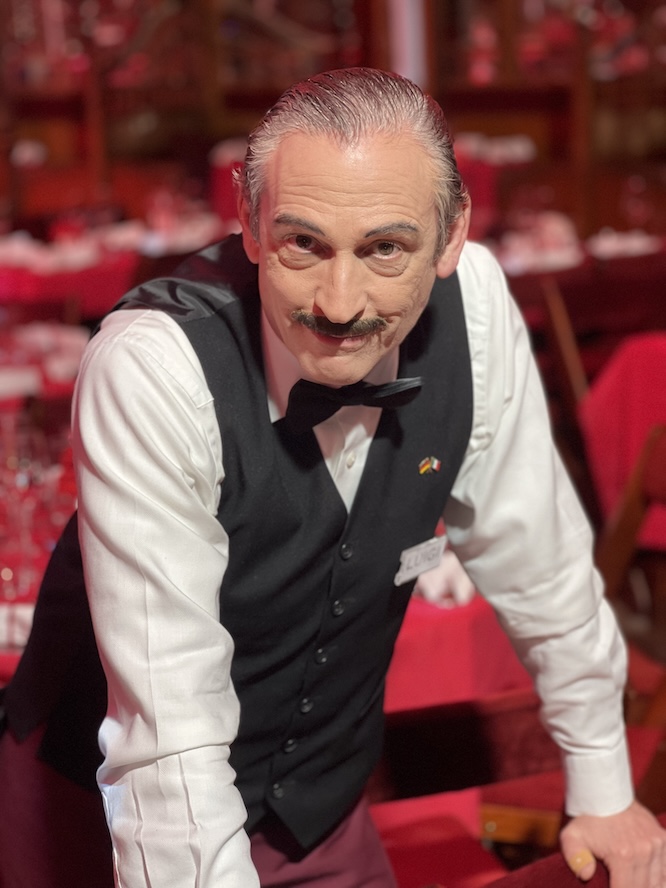italienischer Spaßkellner Luigi