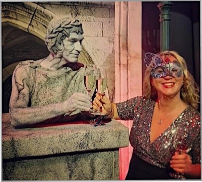 Lebende Steinstatue in Berlin