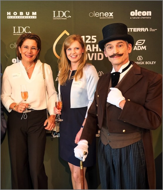 Stacks Image 1716351